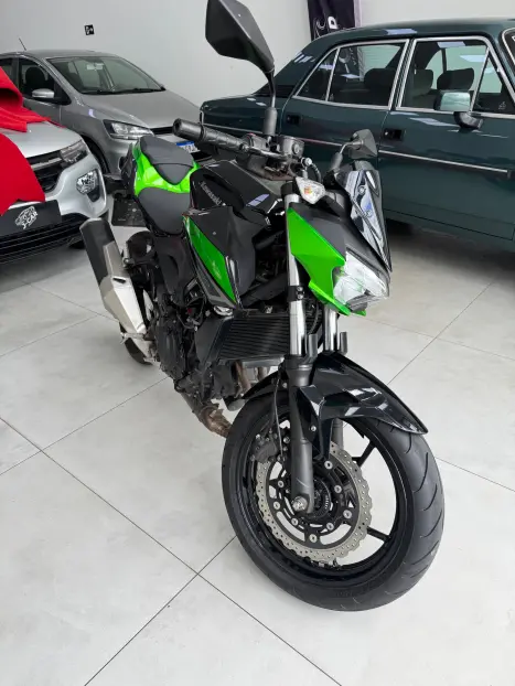 KAWASAKI Z 400 ABS, Foto 12