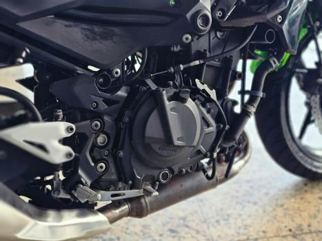 KAWASAKI Z 400 ABS, Foto 8