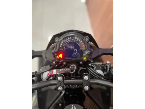 KAWASAKI Z 400 ABS, Foto 7