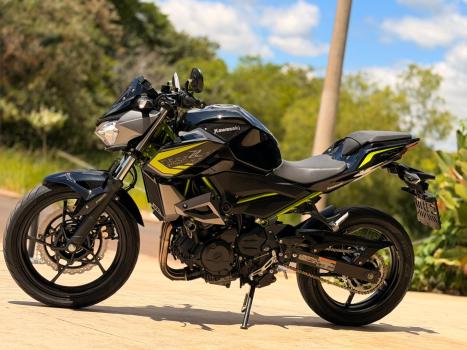 KAWASAKI Z 400 ABS, Foto 2