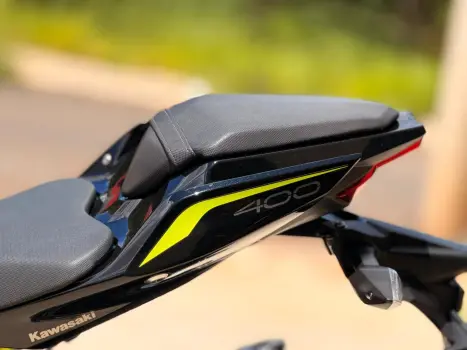 KAWASAKI Z 400 ABS, Foto 9