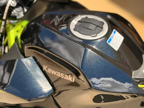 KAWASAKI Z 400 ABS, Foto 14