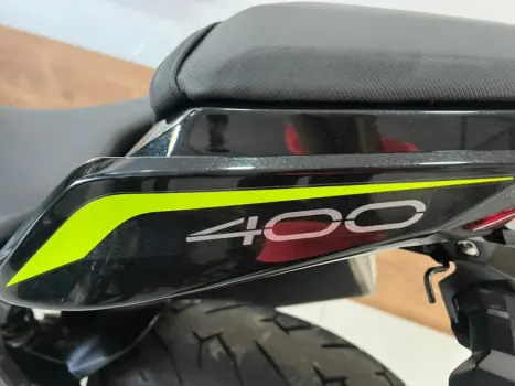 KAWASAKI Z 400 ABS, Foto 4