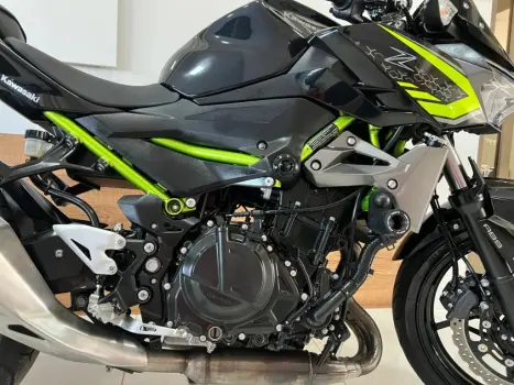 KAWASAKI Z 400 ABS, Foto 11