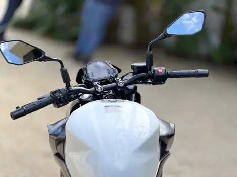 KAWASAKI Z 400 ABS, Foto 5