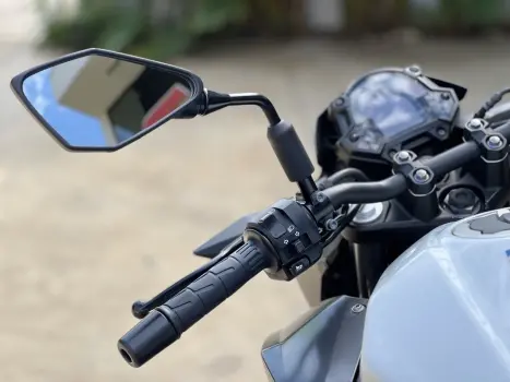 KAWASAKI Z 400 ABS, Foto 11