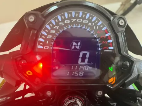 KAWASAKI Z 400 ABS, Foto 10