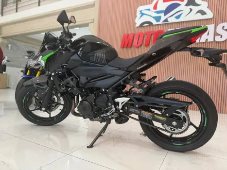 KAWASAKI Z 400 ABS, Foto 12