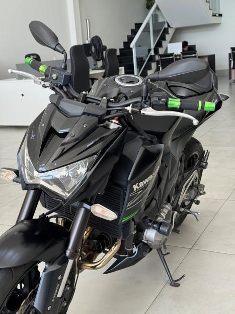 KAWASAKI Z 800 ABS, Foto 3
