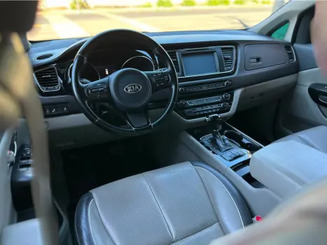 KIA Carnival 3.3 V6 4P EX  AUTOM�TCIO, Foto 17