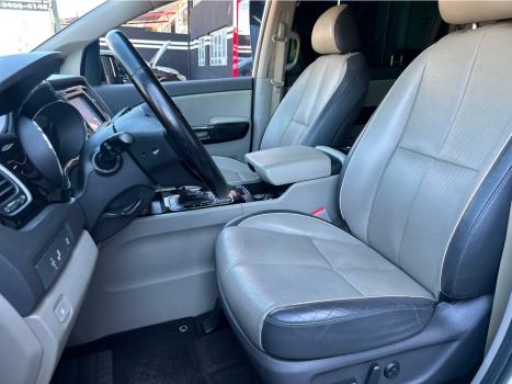 KIA Carnival 3.3 V6 4P EX  AUTOMÁTCIO, Foto 19