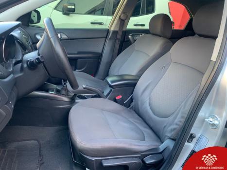 KIA Cerato Sedan 1.6 16V 4P SX3, Foto 8