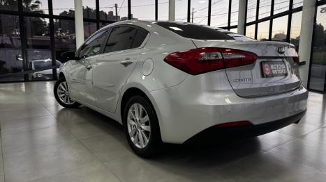 KIA Cerato Sedan 1.6 16V 4P SX3 AUTOM�TICO, Foto 5