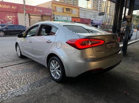 KIA Cerato Sedan 1.6 16V 4P SX3 AUTOM�TICO, Foto 4
