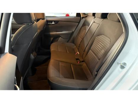 KIA Cerato Sedan , Foto 10