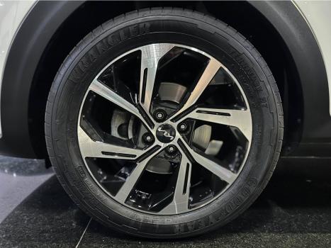 KIA Stonic 1.0 12V 4P FLEX TGDI MHEV SX TURBO HYBRID AUTOM�TICO, Foto 11