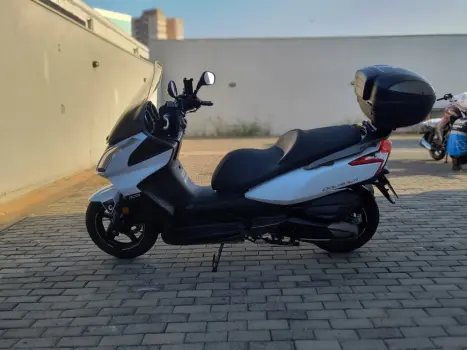 KYMCO Downtown 300i ABS, Foto 2