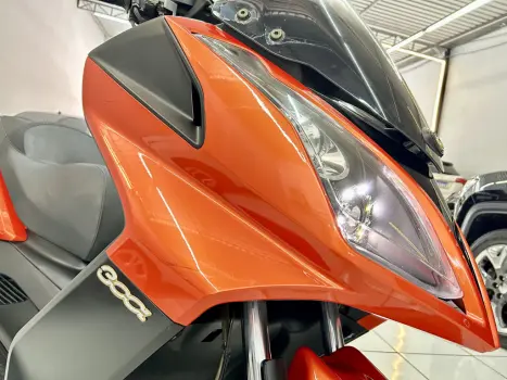 KYMCO Downtown 300i ABS, Foto 8