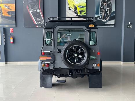 LAND ROVER Defender 90 2.5 SW TETO RIGIDO 4X4 TURBO INTERCOOLER, Foto 4