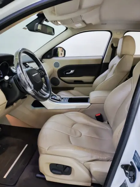 LAND ROVER Range Rover Evoque 2.0 16V 4P 4WD PURE AUTOMÁTICO, Foto 3 LAND ROVER Range Rover Evoque 2.0 16V 4P 4WD PURE AUTOMÁTICO, Foto 3