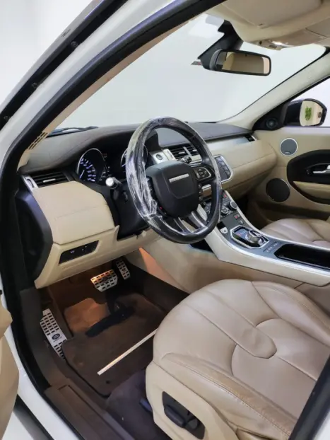 LAND ROVER Range Rover Evoque 2.0 16V 4P 4WD PURE AUTOMÁTICO, Foto 6 LAND ROVER Range Rover Evoque 2.0 16V 4P 4WD PURE AUTOMÁTICO, Foto 6