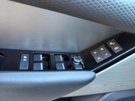 LAND ROVER Range Rover Velar 2.0 16V 4P P300 SE R-DYNAMIC AUTOM�TICO, Foto 11