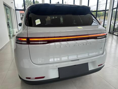 LEAPMOTOR C10 28,4 KW REEV ULTRA-H�BRIDO 1.5, Foto 7