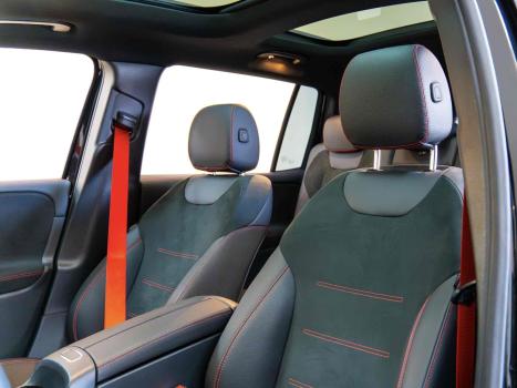 MERCEDES-BENZ A 35 AMG Sedan , Foto 7