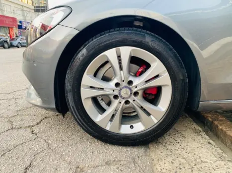 MERCEDES-BENZ C 180 1.6 16V 4P CGI AVANTGARDE TURBO AUTOMÁTICO, Foto 10 MERCEDES-BENZ C 180 1.6 16V 4P CGI AVANTGARDE TURBO AUTOMÁTICO, Foto 10