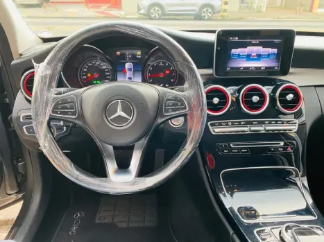 MERCEDES-BENZ C 180 1.6 16V 4P CGI AVANTGARDE TURBO AUTOMÁTICO, Foto 11 MERCEDES-BENZ C 180 1.6 16V 4P CGI AVANTGARDE TURBO AUTOMÁTICO, Foto 11