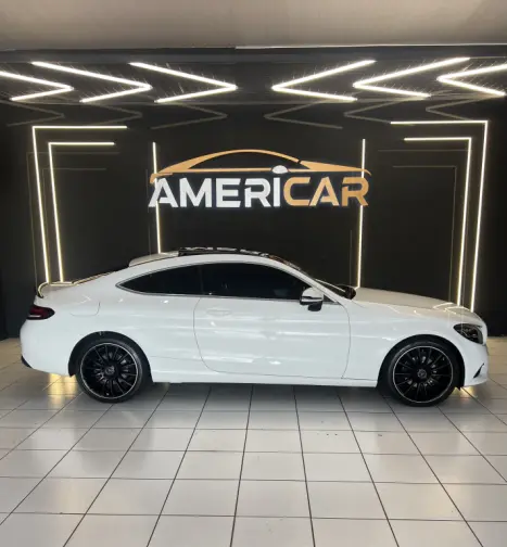 MERCEDES-BENZ C 180 1.6 16V 4P CGI  TURBO AUTOMÁTICO, Foto 4 MERCEDES-BENZ C 180 1.6 16V 4P CGI  TURBO AUTOMÁTICO, Foto 4