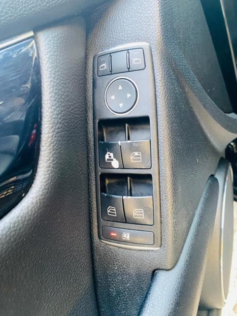 MERCEDES-BENZ C 180 1.8 16V 4P CGI CLASSIC AUTOMTICO, Foto 17