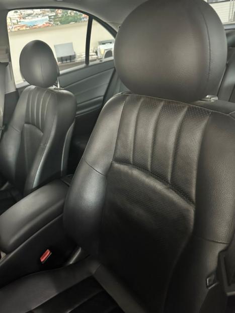 MERCEDES-BENZ C 180 K 1.6 4P CLASSIC KOMPRESSOR SPECIAL AUTOM�TICO, Foto 10