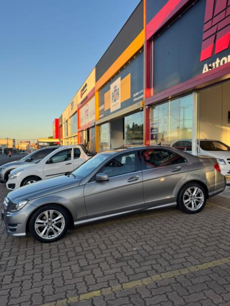 MERCEDES-BENZ C 200 1.8 16V 4P CGI AVANTGARDE AUTOMTICO, Foto 2