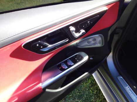 MERCEDES-BENZ C 300 2.0 16V 4P EQ BOOST TURBO H�BRIDO AMG LINE 9G-TRONIC AUTOM�TICO, Foto 6
