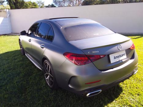 MERCEDES-BENZ C 300 2.0 16V 4P EQ BOOST TURBO H�BRIDO AMG LINE 9G-TRONIC AUTOM�TICO, Foto 13