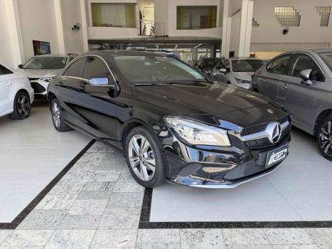 MERCEDES-BENZ CLA 180 , Foto 1