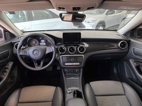 MERCEDES-BENZ CLA 180 , Foto 8