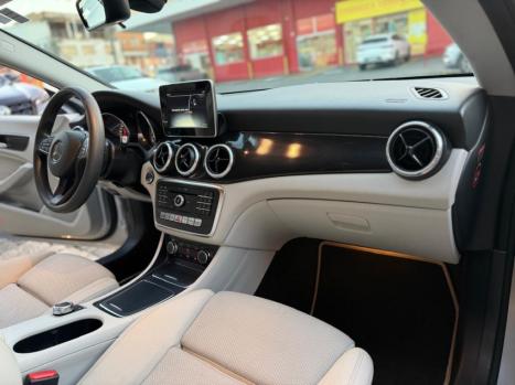 MERCEDES-BENZ CLA 180 1.6 16V 4P CGI TURBO 7G-TRONIC AUTOM�TICO DCT, Foto 16