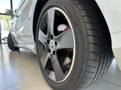 MERCEDES-BENZ CLA 180 1.6 16V 4P CGI TURBO 7G-TRONIC AUTOM�TICO DCT, Foto 6