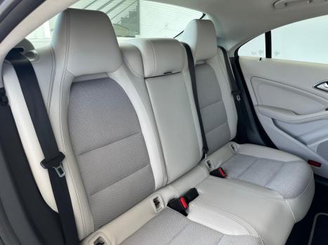 MERCEDES-BENZ CLA 180 1.6 16V 4P CGI TURBO 7G-TRONIC AUTOM�TICO DCT, Foto 11