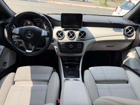 MERCEDES-BENZ CLA 200 1.6 4P FIRST EDITION TURBO AUTOMATIZADO, Foto 8