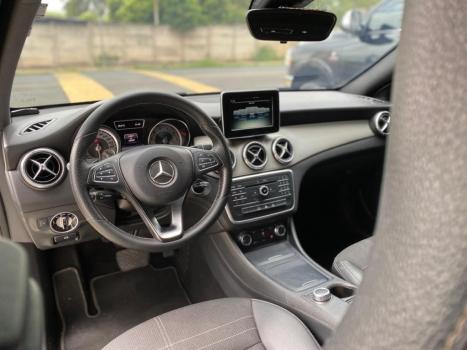 MERCEDES-BENZ CLA 200 1.6 16V 4P URBAN AUTOM�TICO, Foto 15