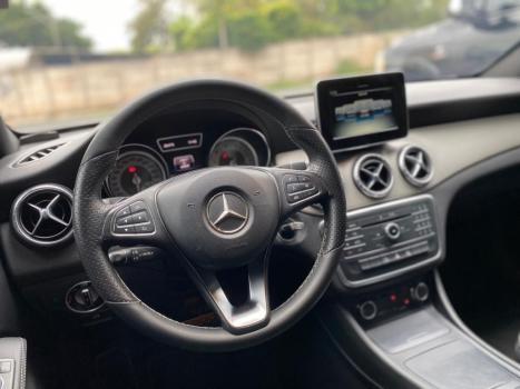 MERCEDES-BENZ CLA 200 1.6 16V 4P URBAN AUTOM�TICO, Foto 17