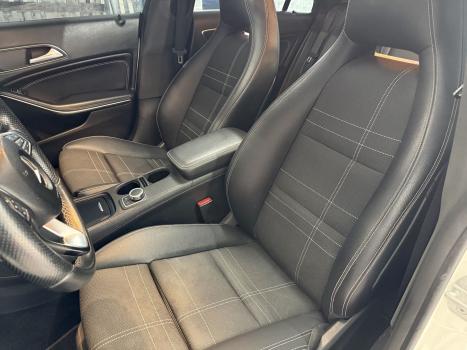 MERCEDES-BENZ CLA 200 1.6 16V 4P VISION AUTOM�TICO, Foto 4