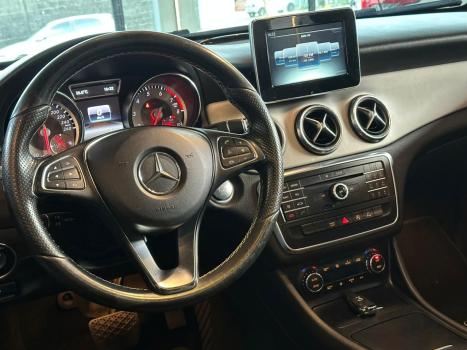 MERCEDES-BENZ CLA 200 1.6 16V 4P VISION AUTOM�TICO, Foto 3