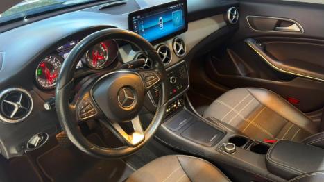 MERCEDES-BENZ CLA 200 1.6 4P FIRST EDITION TURBO AUTOMATIZADO, Foto 7