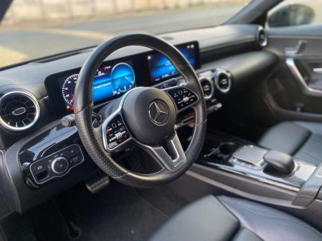 MERCEDES-BENZ CLA 250 2.0 16V 4P SPORT TURBO AUTOMÁTICO, Foto 23 MERCEDES-BENZ CLA 250 2.0 16V 4P SPORT TURBO AUTOMÁTICO, Foto 23