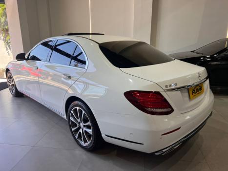 MERCEDES-BENZ E 250 2.0 16V 4P CGI EXCLUSIVE LAUNCH EDITION 9G-TRONIC AUTOM�TICO, Foto 4