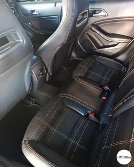 MERCEDES-BENZ GLA 200 1.6 16V 4P FLEX CGI VISION TURBO AUTOMTICO, Foto 4